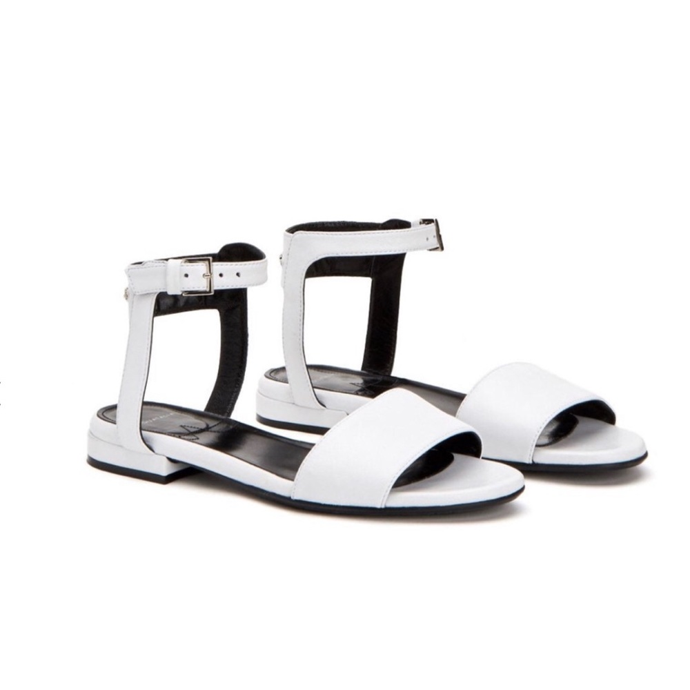 NEW! Aquatalia White Tatiana Sandal Sz 6 - NWT